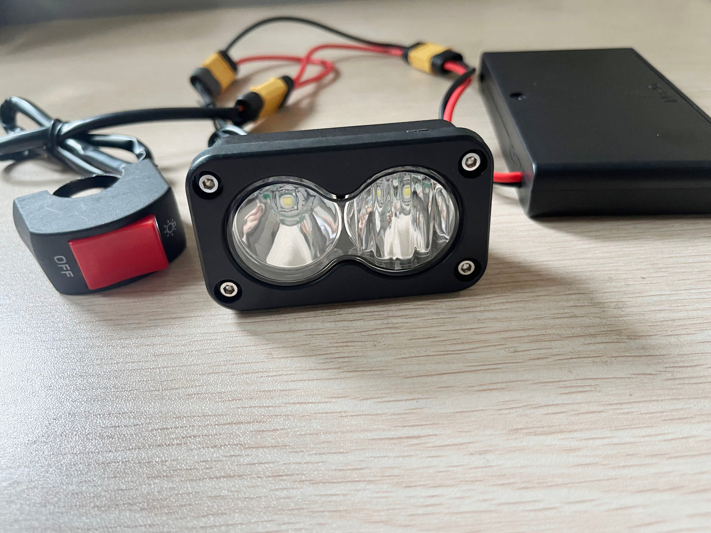 baha battery powered light with switch